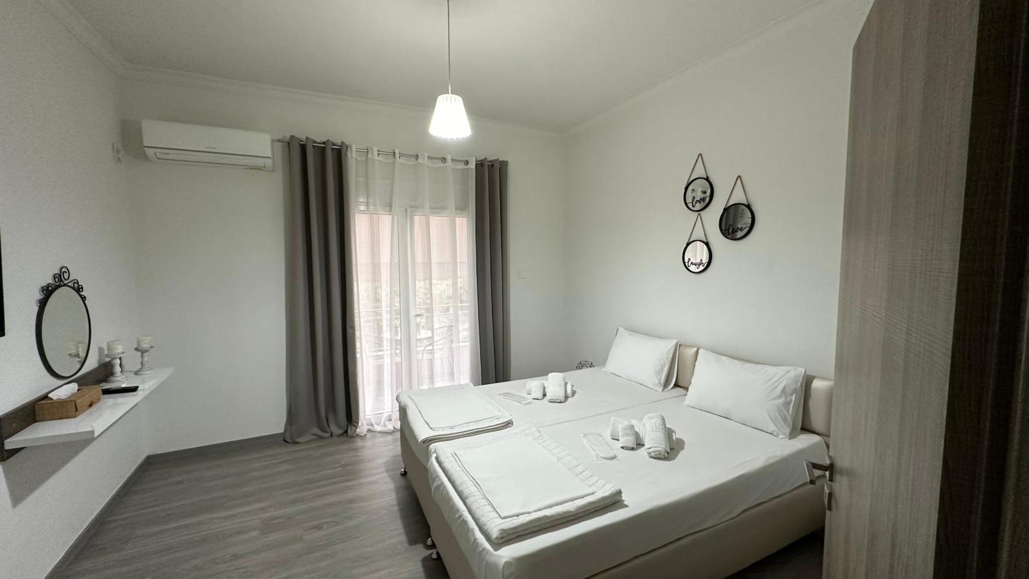 Kris Boy Apartment *