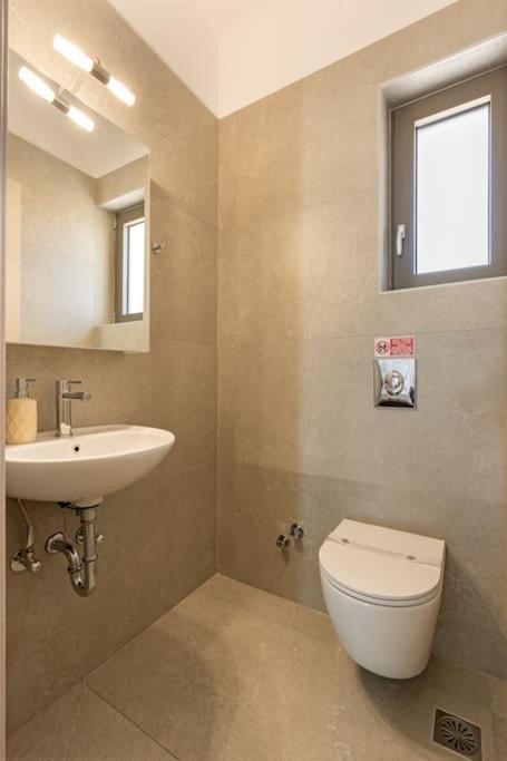 Villa Brand New: Kefalonia Stone - Trapezaki Retreat