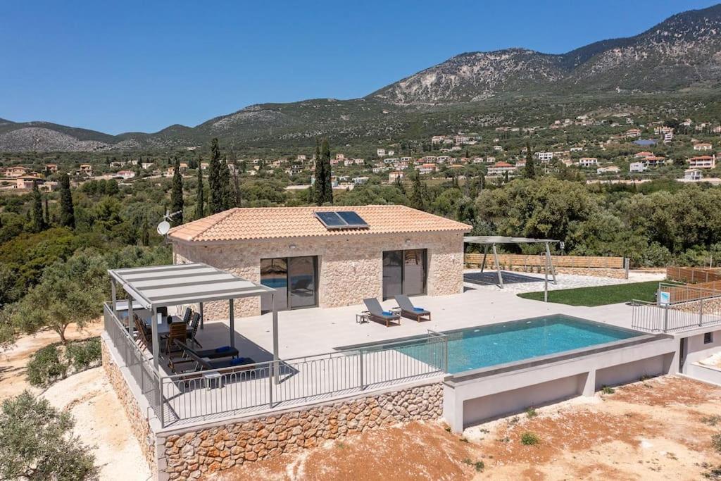 Brand New: Kefalonia Stone - Trapezaki Retreat *