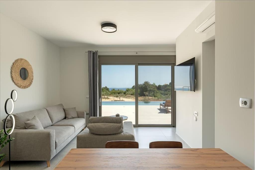 Villa Brand New: Kefalonia Stone - Trapezaki Retreat Trapezaki (Kefalonia)