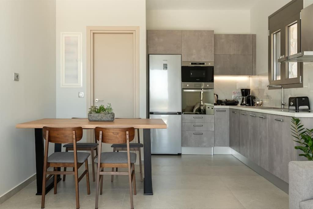 Brand New: Kefalonia Stone - Trapezaki Retreat Villa *