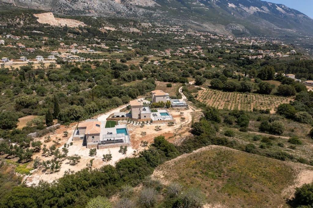 Brand New: Kefalonia Stone - Trapezaki Retreat Villa Trapezaki (Kefalonia)