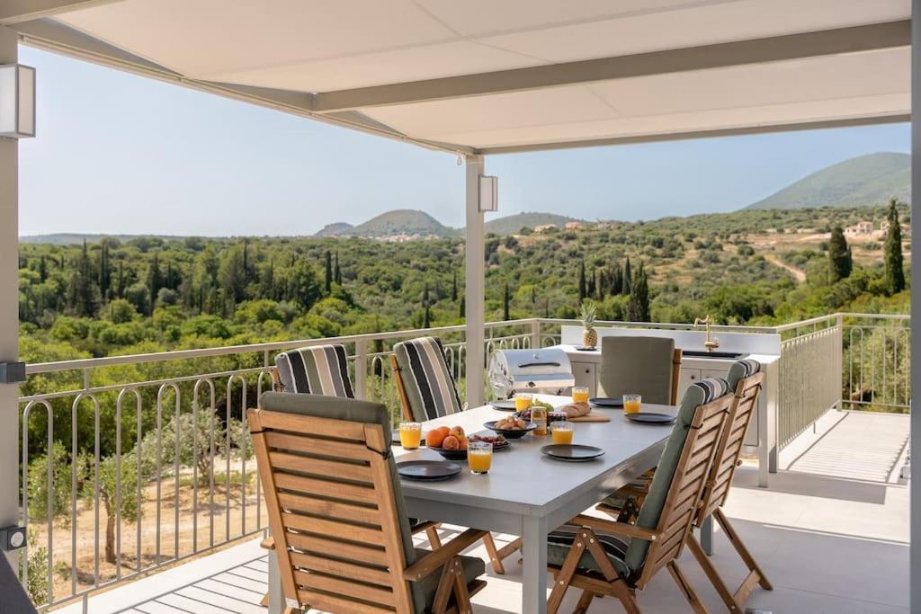 Villa Brand New: Kefalonia Stone - Trapezaki Retreat