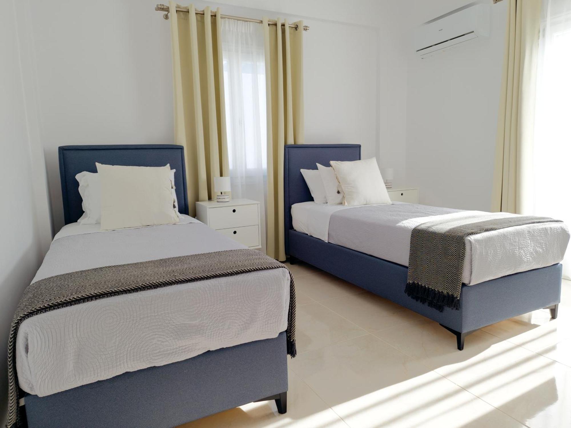 Betty's Serenity House Kamari (Santorini)
