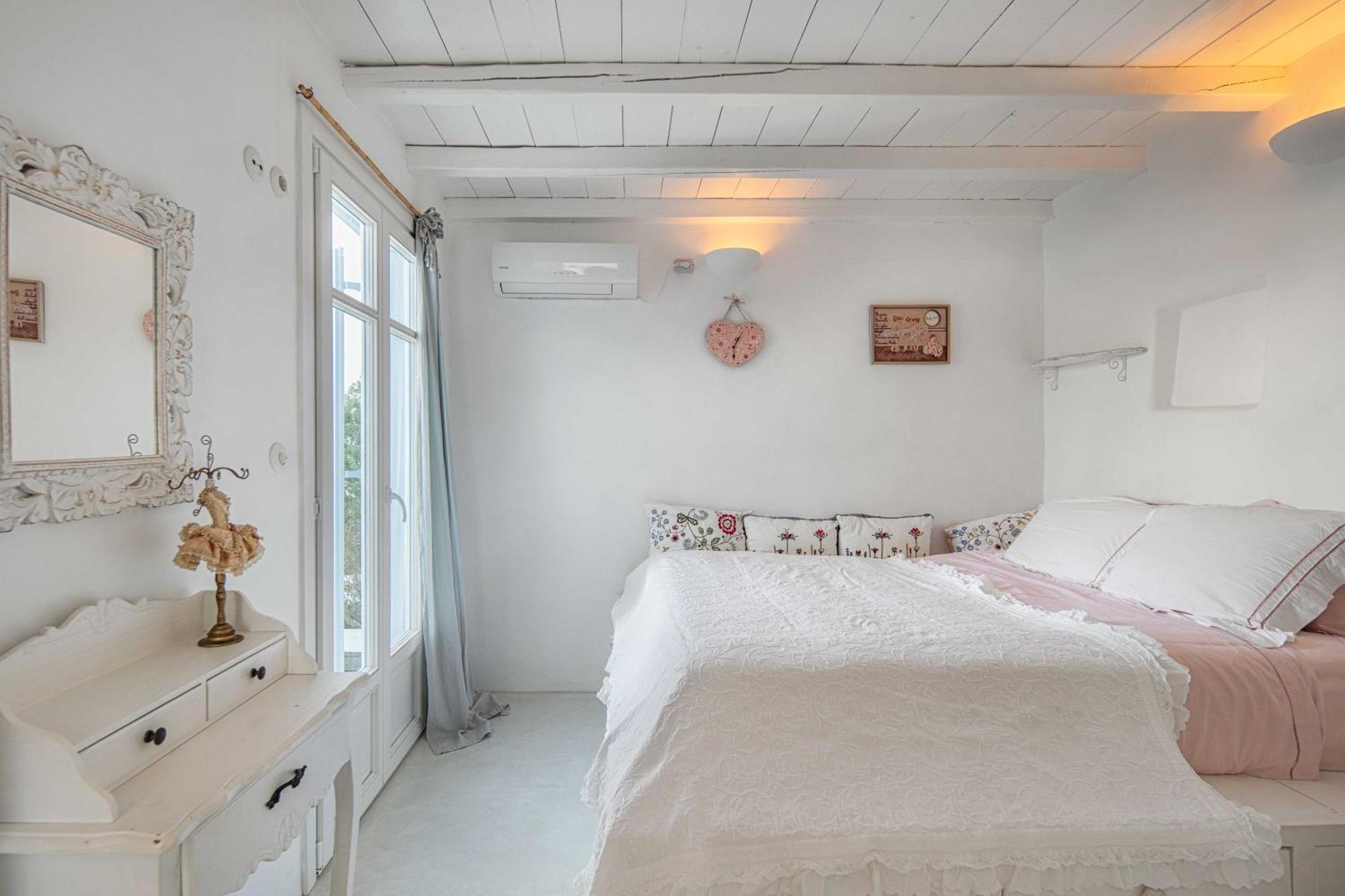 Dewdrop House, Serifos Holiday home
