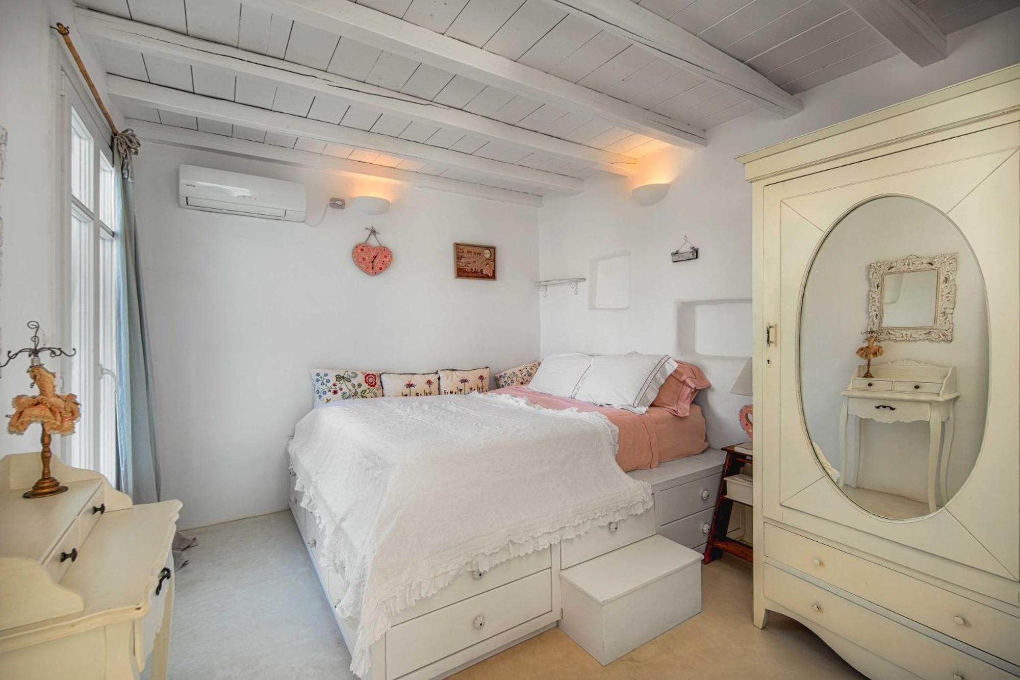 Dewdrop House, Serifos * Livadi (Serifos)