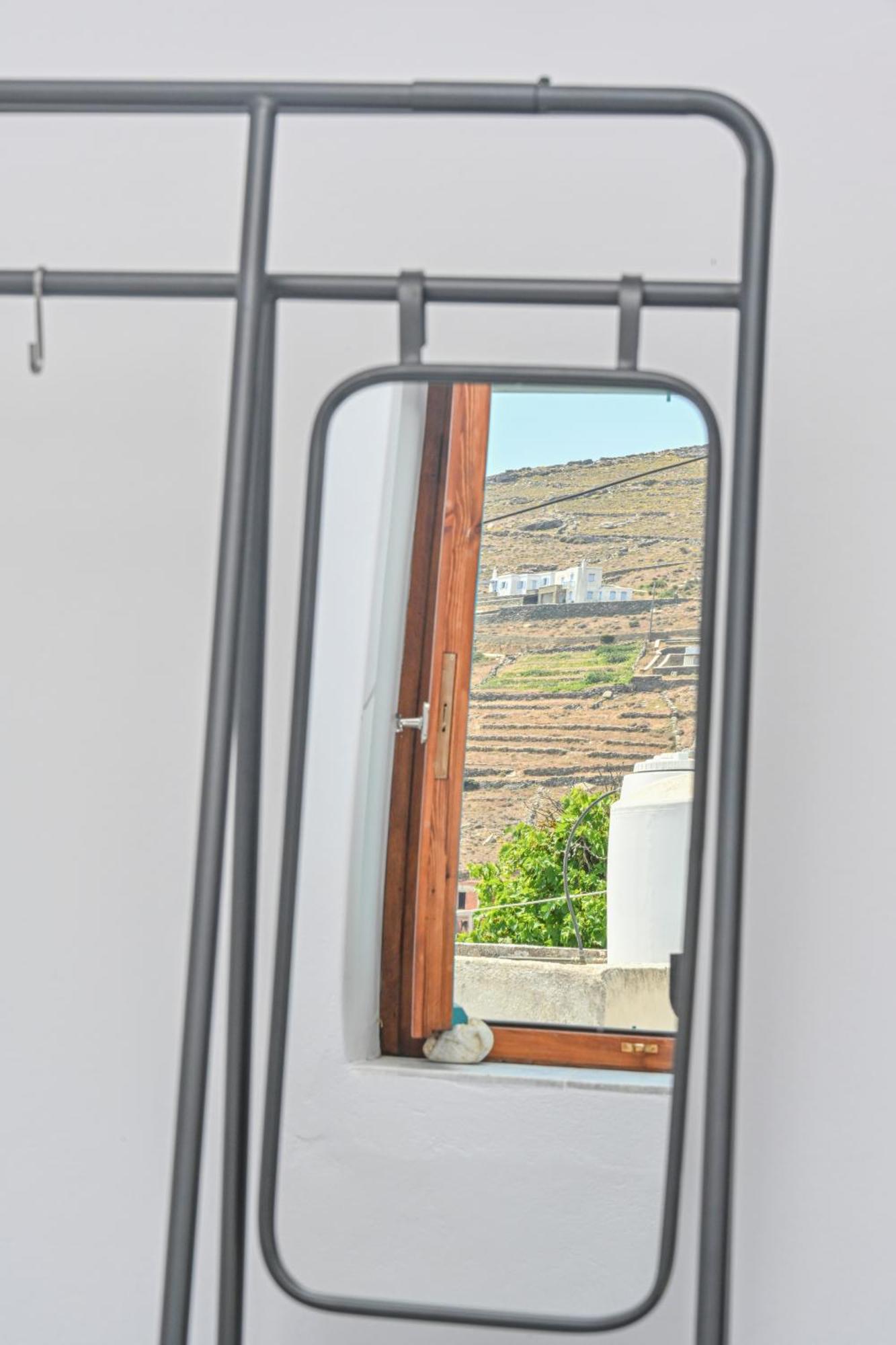 Tinos Traditional Patio House Arnados