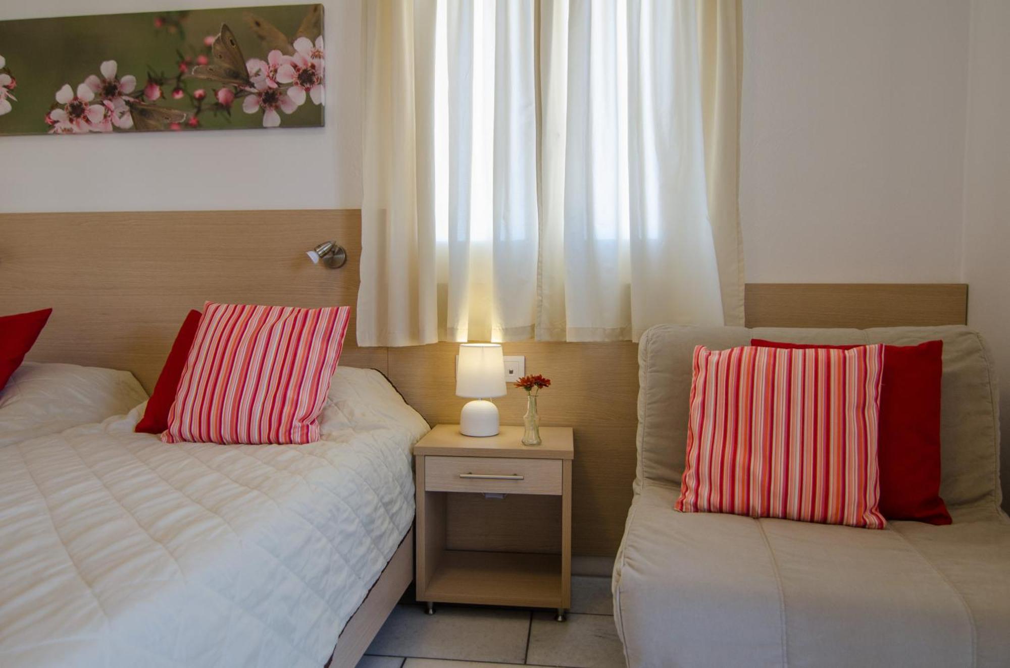 Brother's Hotel Chora (Ios)