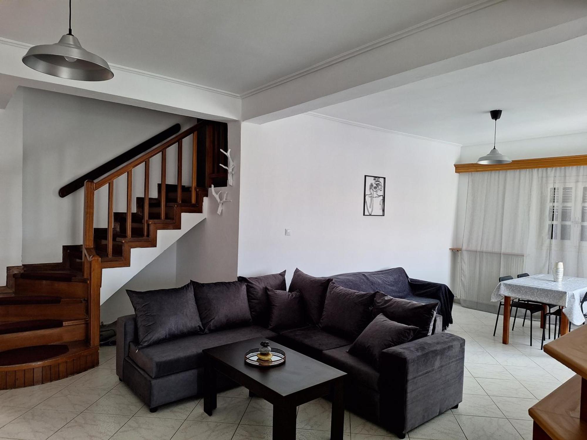 Markos Village 2*