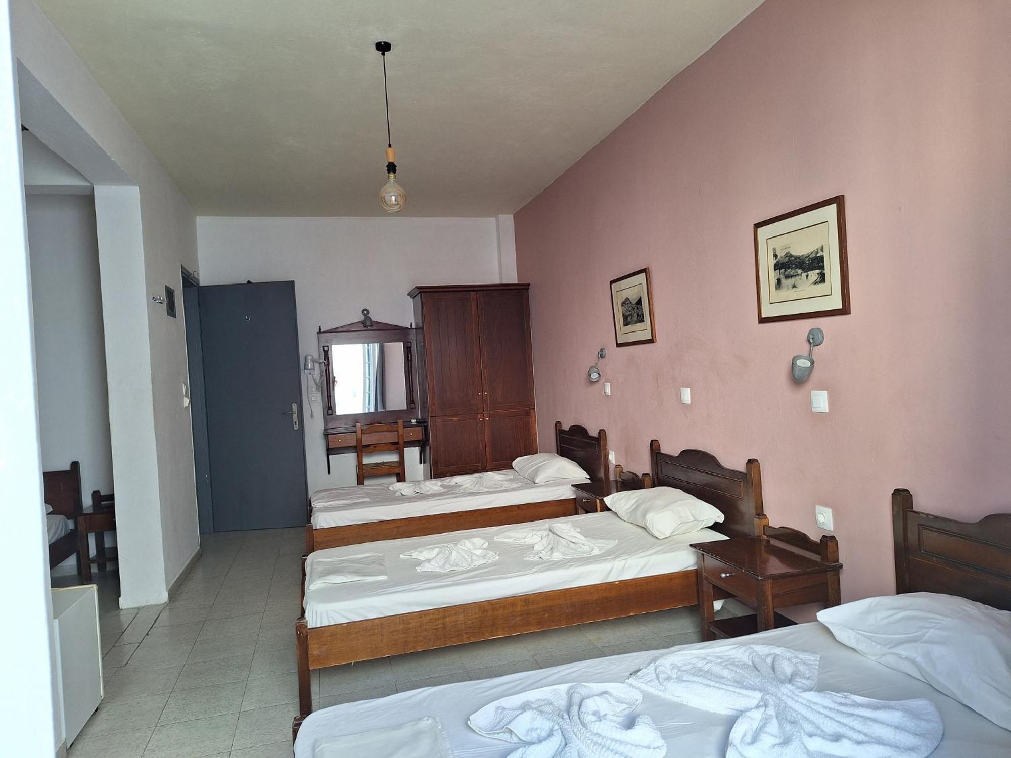 Markos Village Hotel 2*