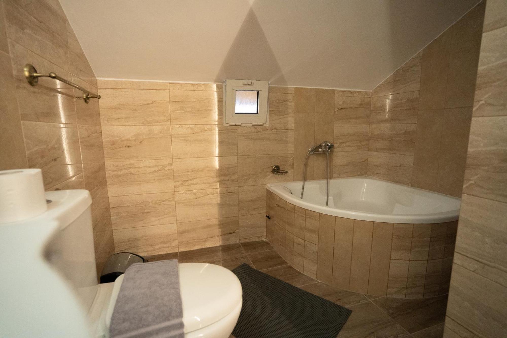 Parthenis Riviera 2*