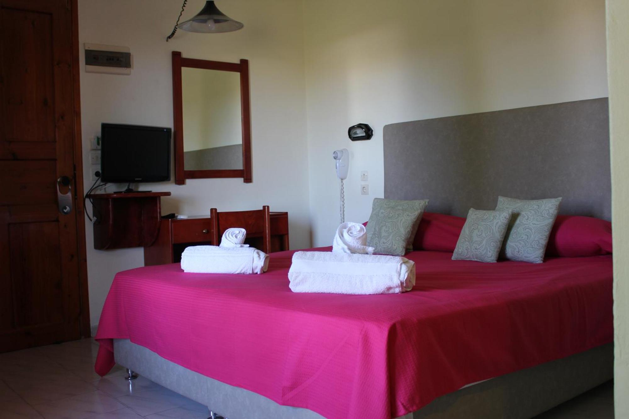 Aparthotel John Mary 3*