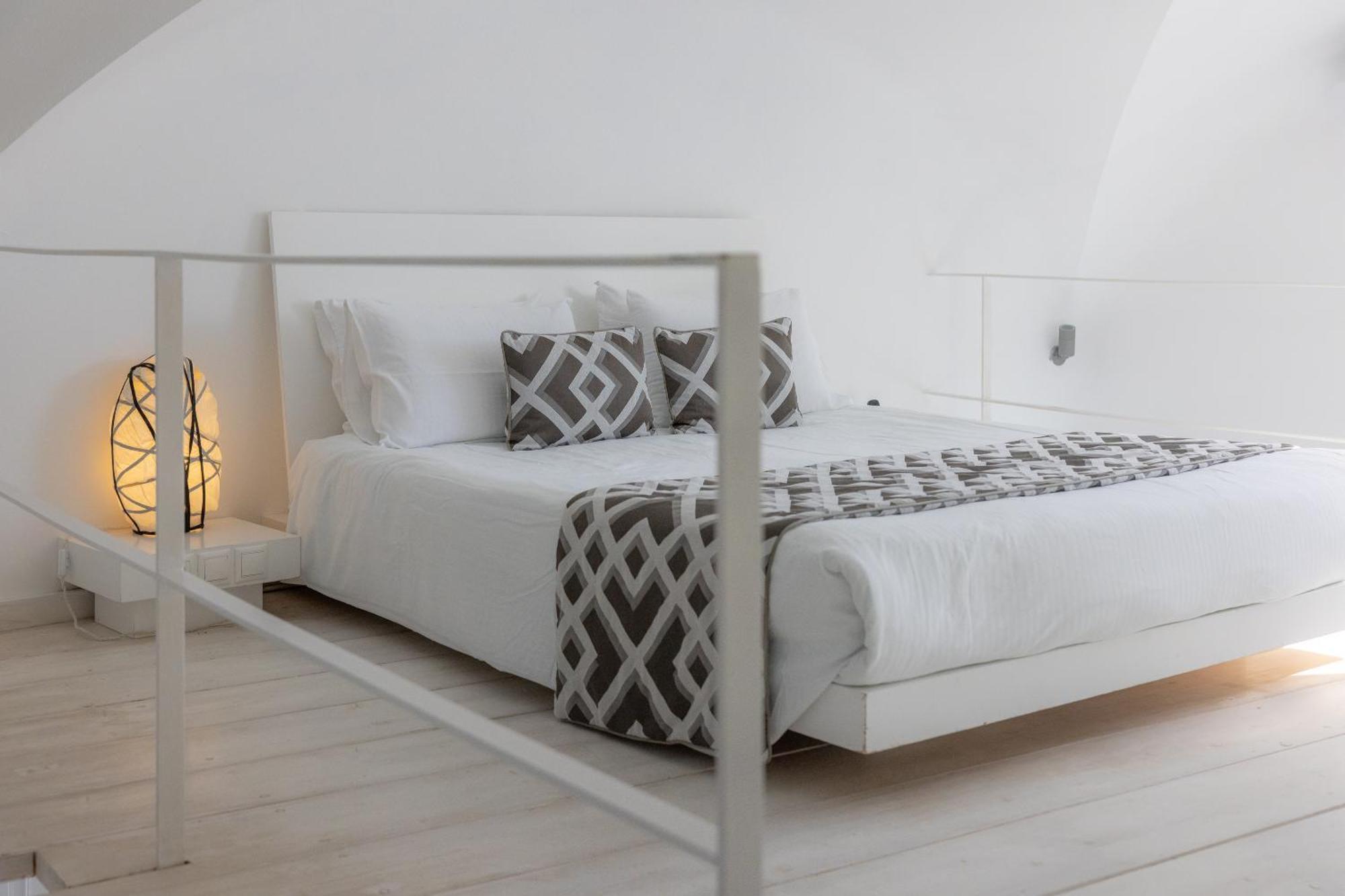 Dreams Luxury 5* Imerovigli (Santorini)