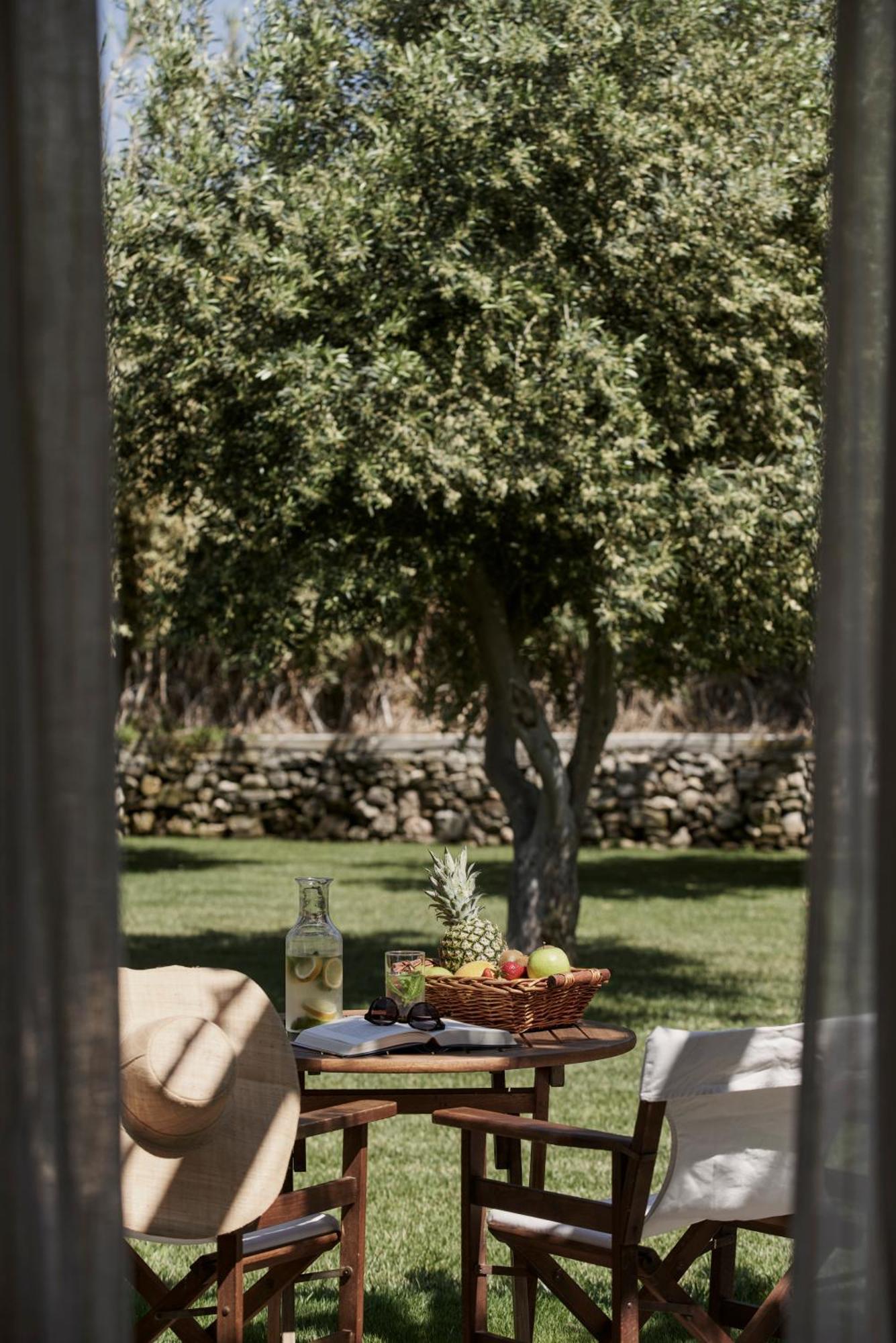 Yria Island Boutique &