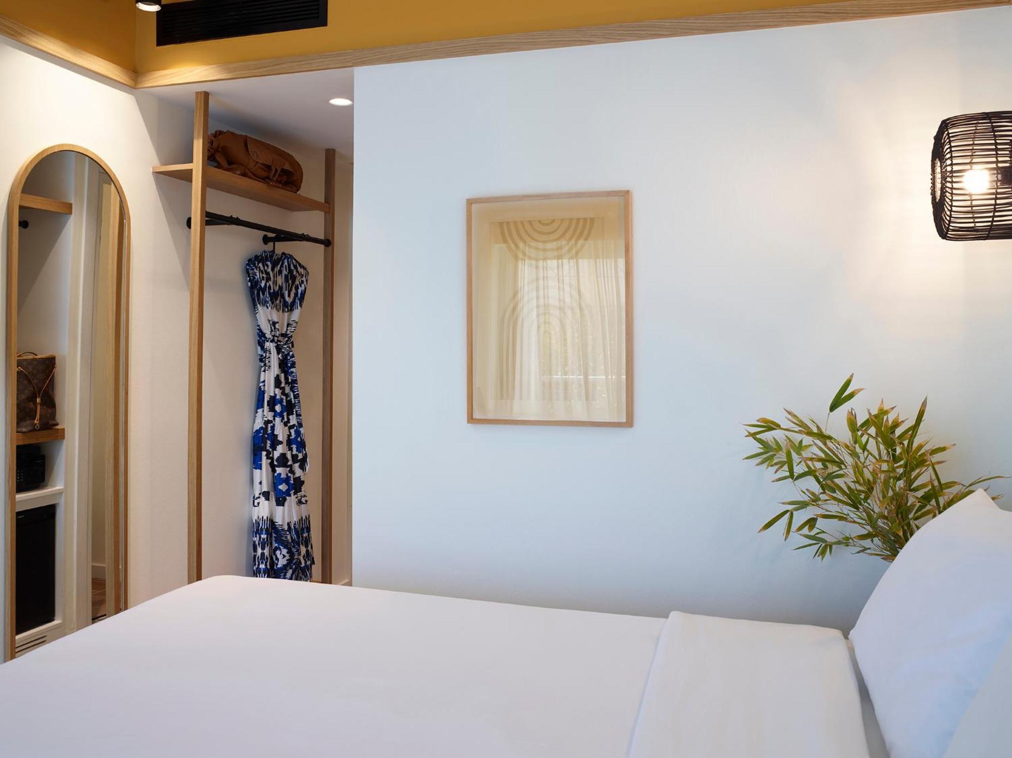 Brown Evia Island, In Eretria, A Member Of Brown 4* Eretria (Evia)