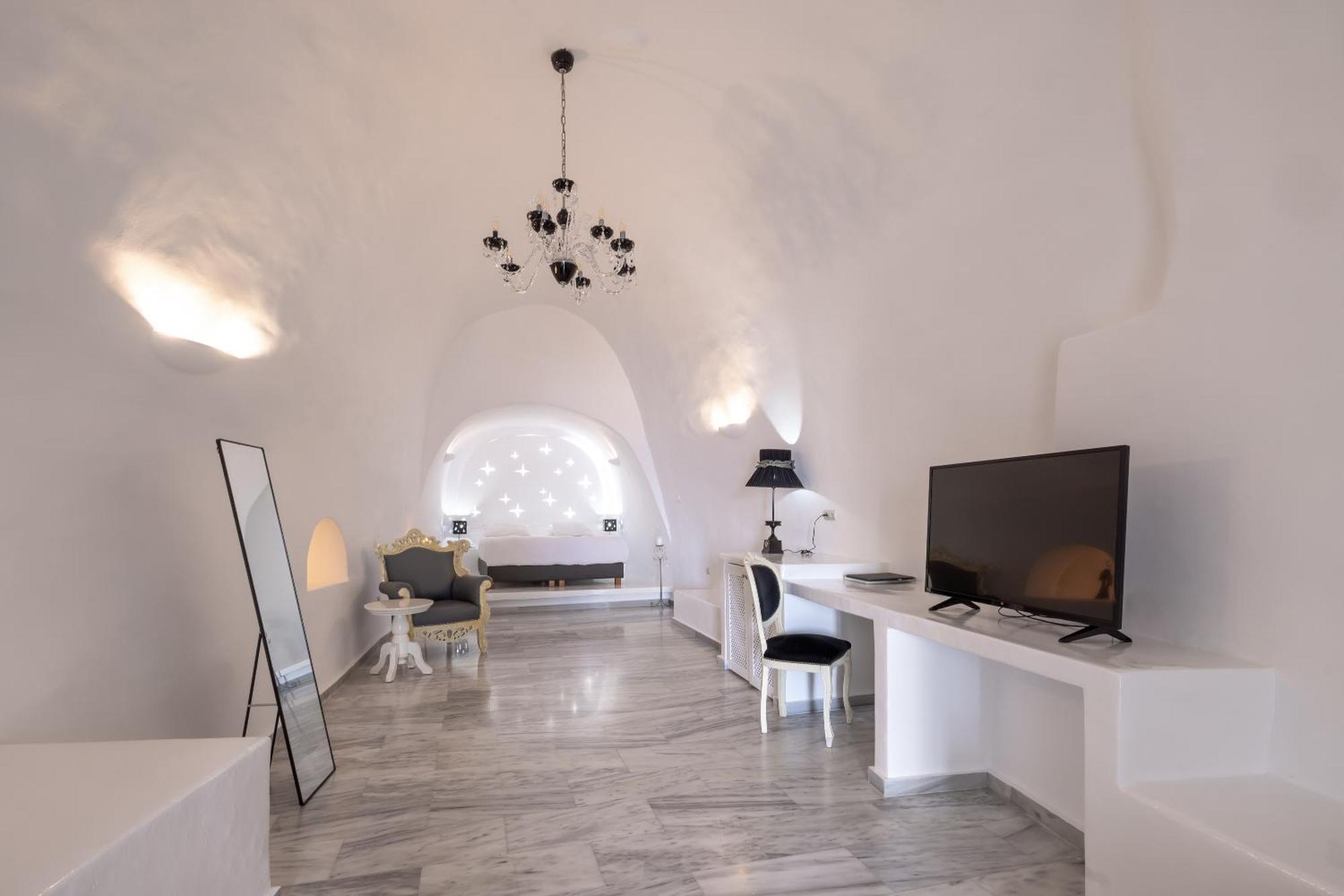 Asteras Hotel Fira (Santorini)