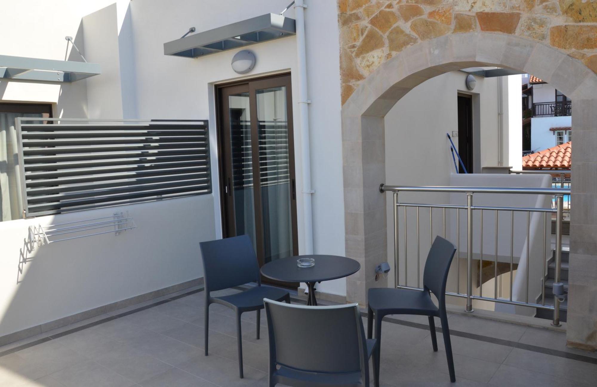 Aparthotel Ledra 3*
