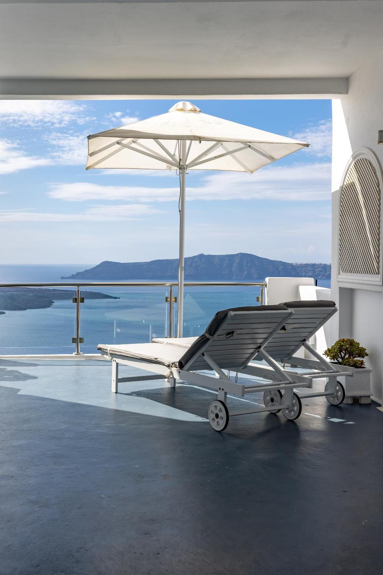 Asteras Fira (Santorini)
