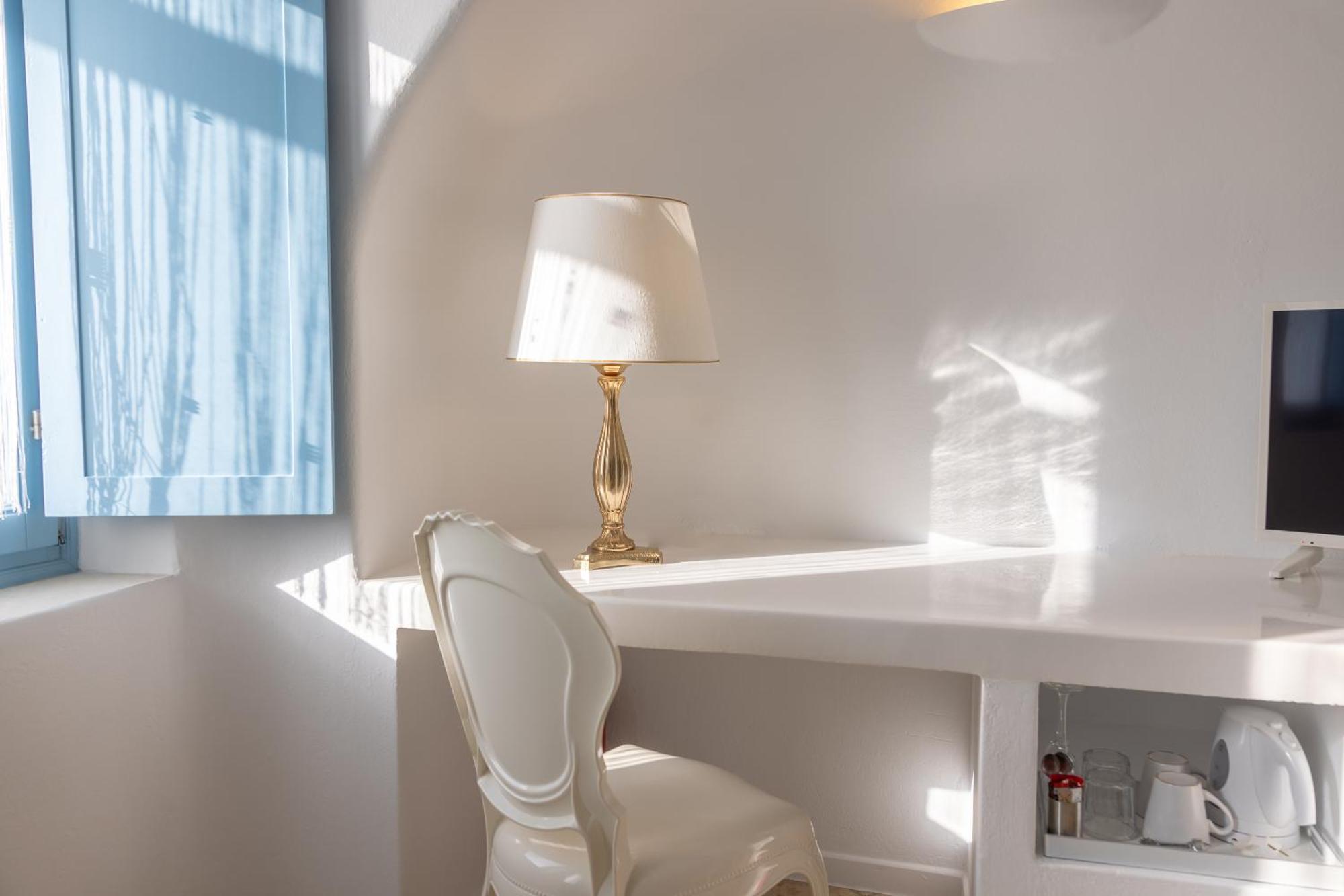 Hotel Above Blue 4*