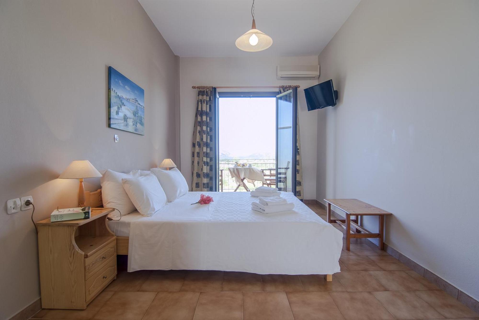 Aparthotel Thanos Village 4*