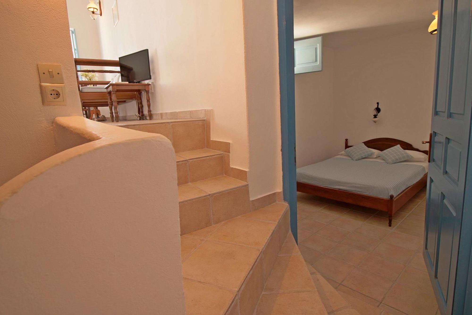 Aparthotel Aethrio Sunset Village -
