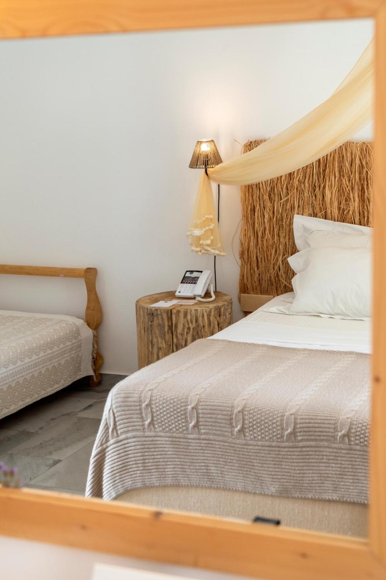 Parosland Hotel 4*