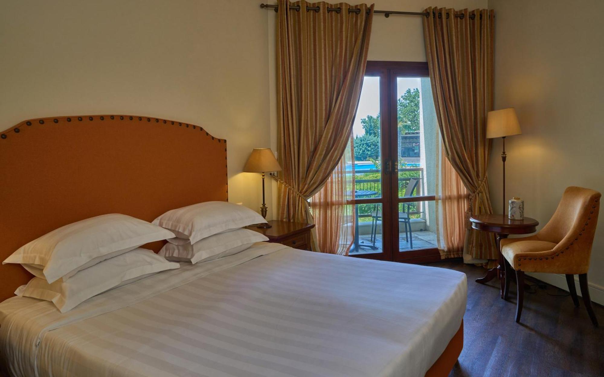 Xenia Palace Hotel 4*