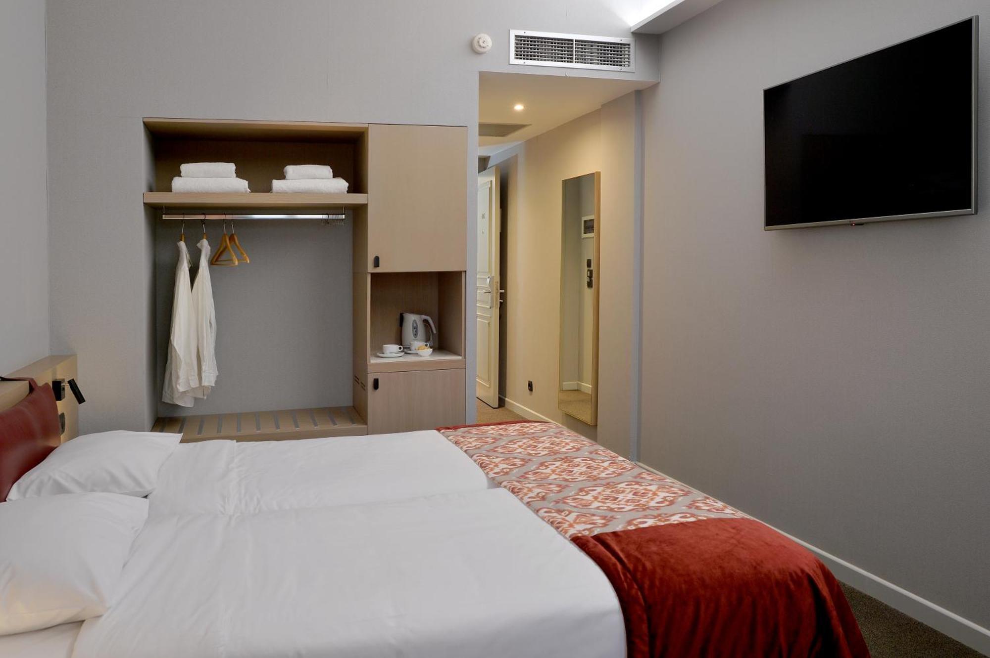 Airotel Stratos Vassilikos Hotel 4*