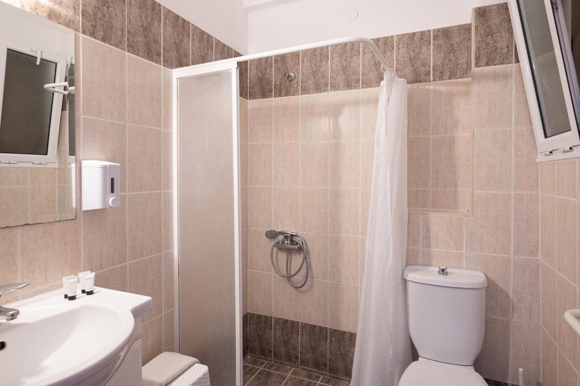 Akropol 3*