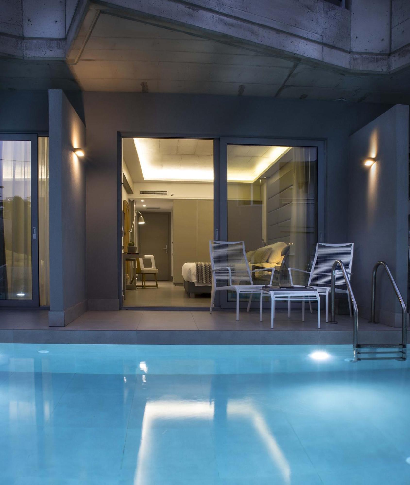Glaros Hotel