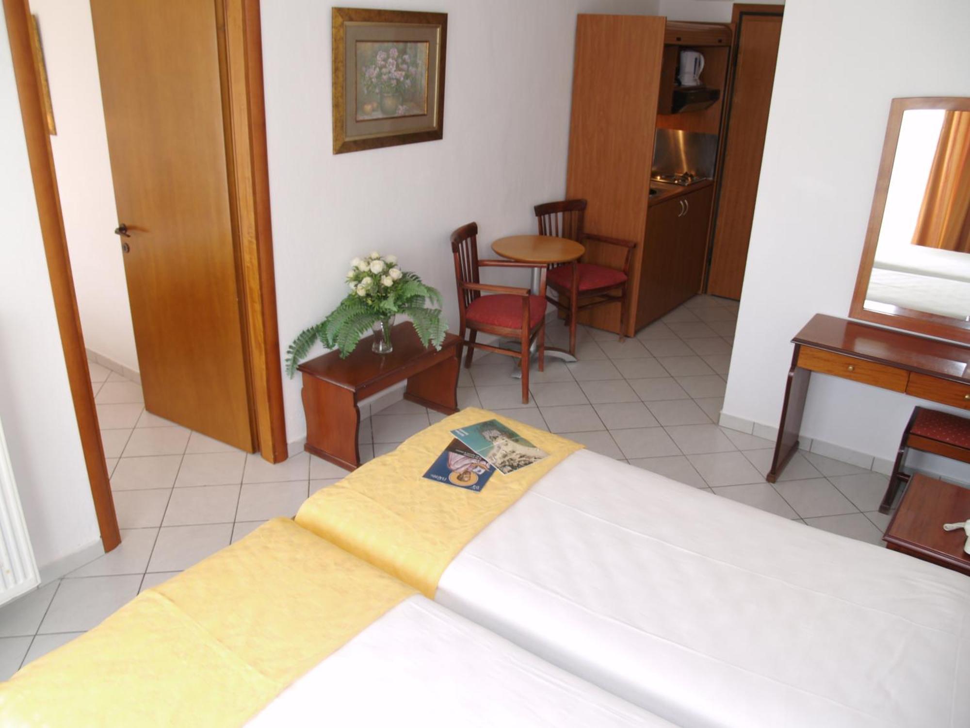 Kavala Aparthotel Nea Iraklitsa