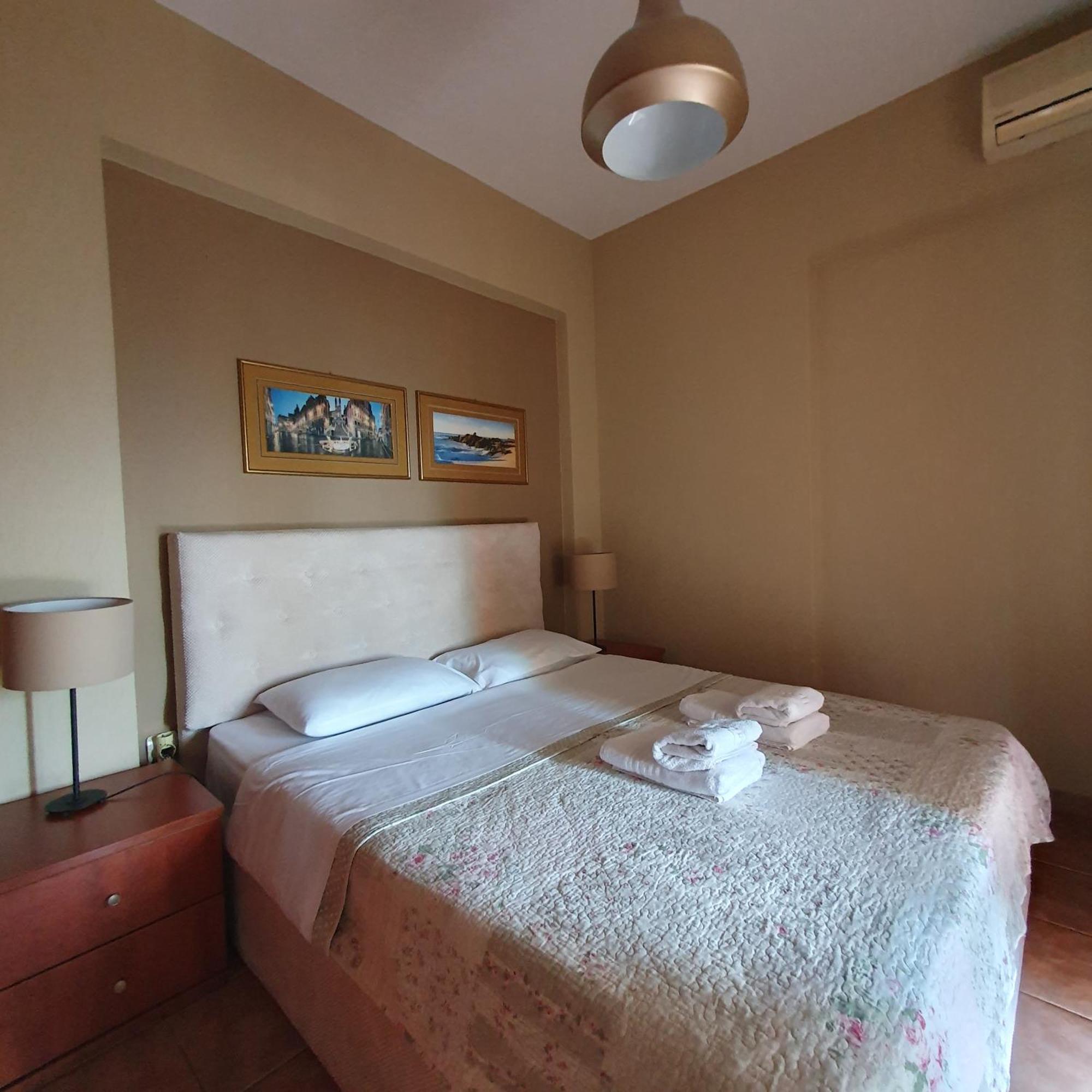 Agrili Apartments & Rooms