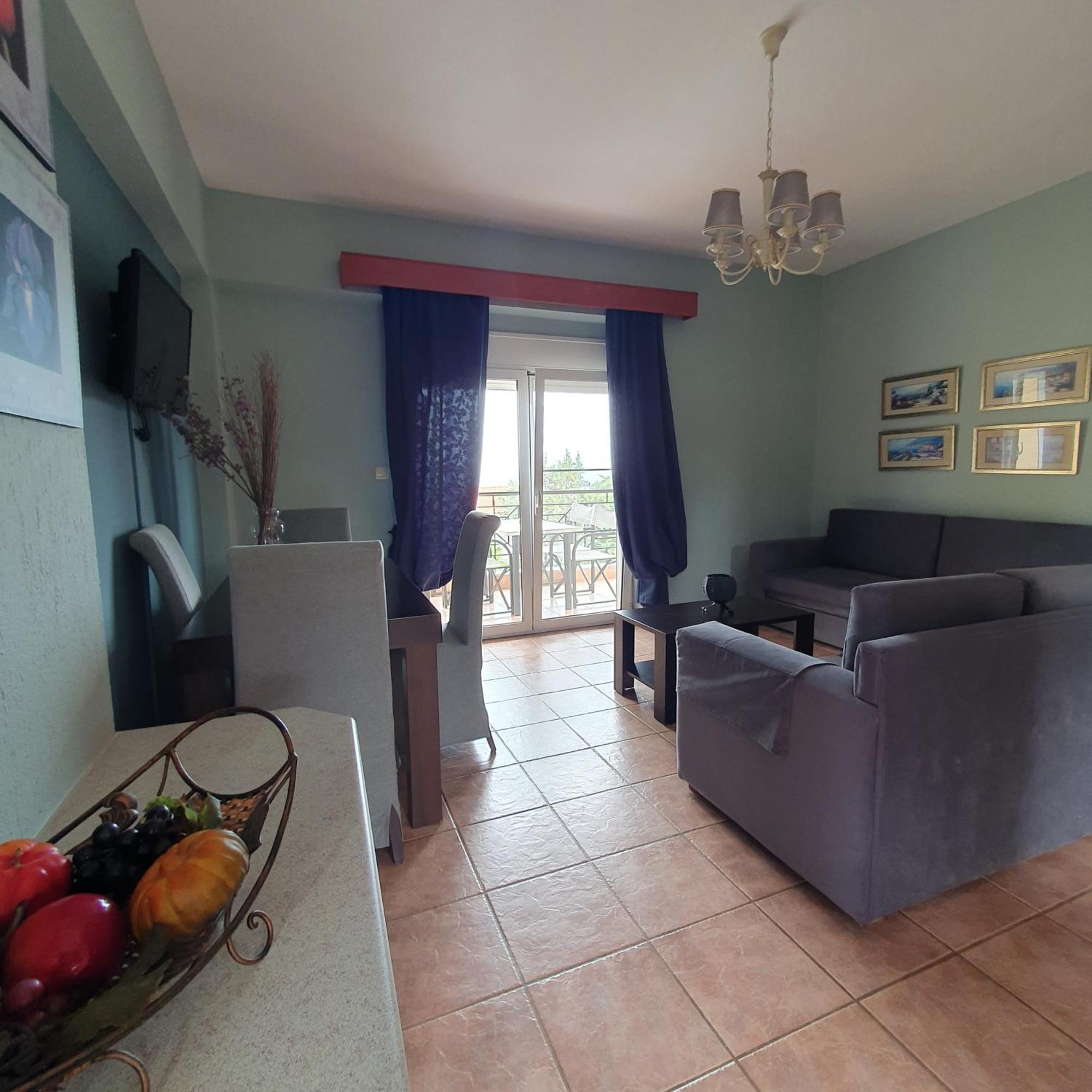 Aparthotel Agrili Apartments & Rooms Elia Nikitis