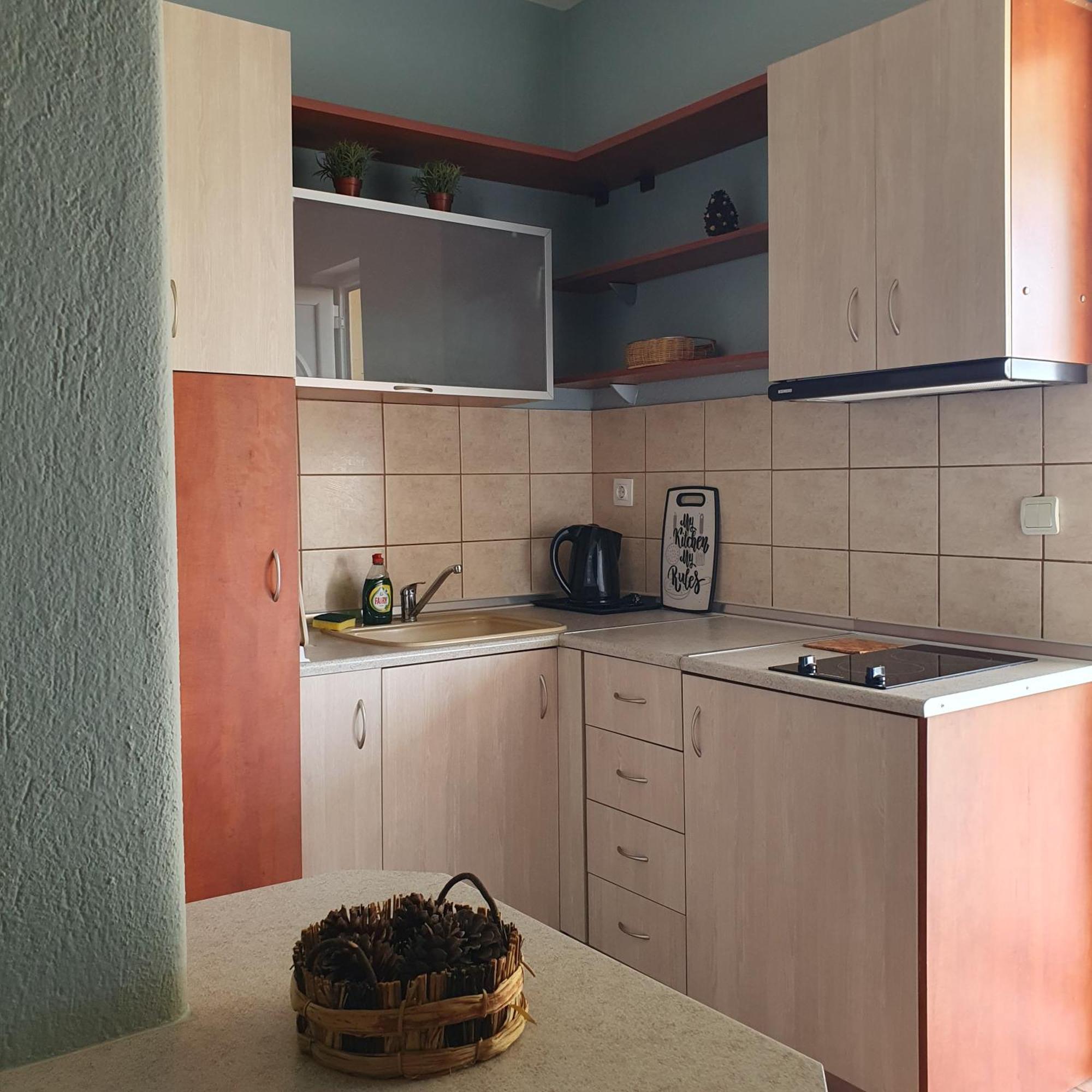 Agrili Apartments & Rooms 3* Elia Nikitis