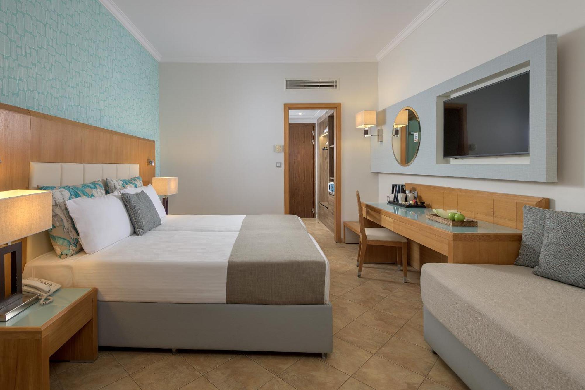 Hotel Lindos Imperial & (adults Only) 5*