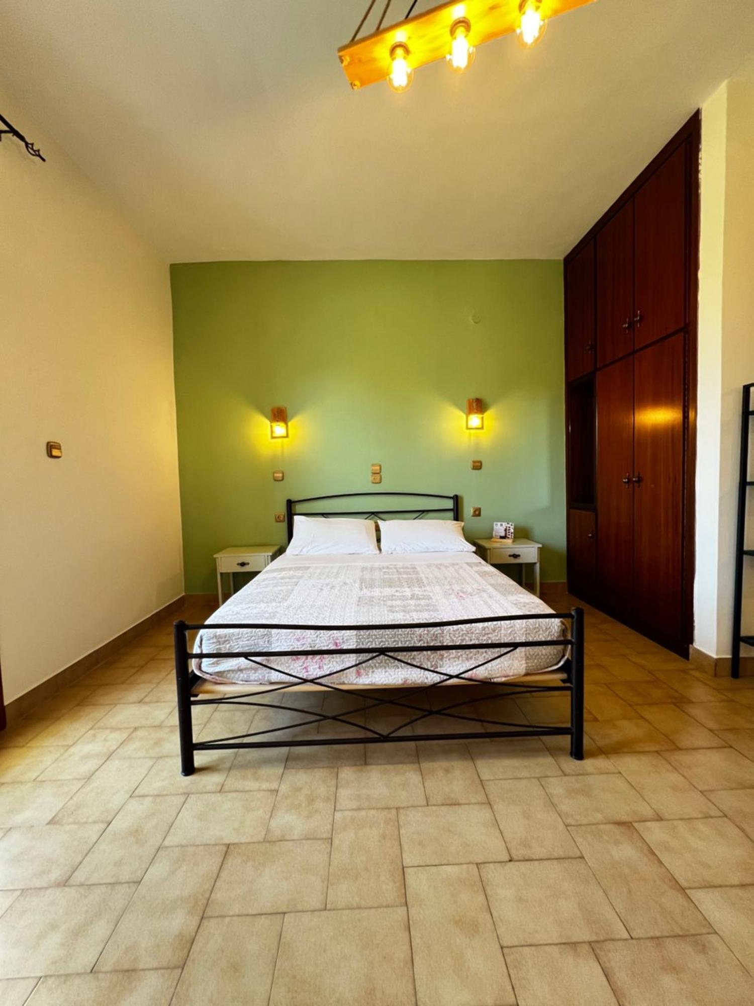 Aparthotel Ocean Front 77