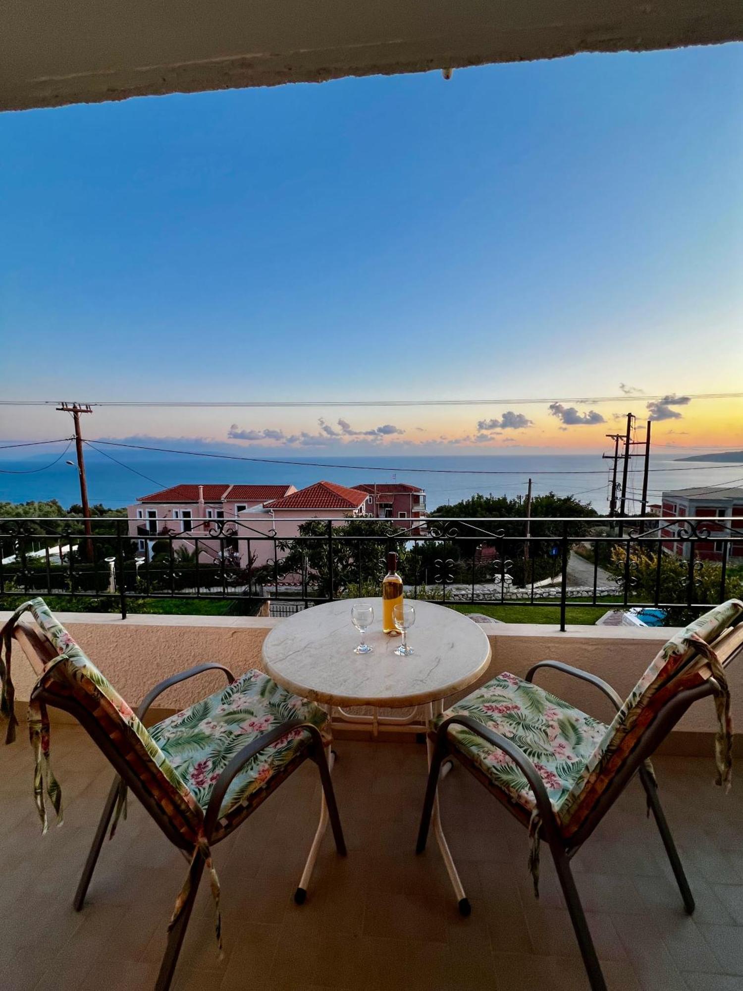 Ocean Front 77