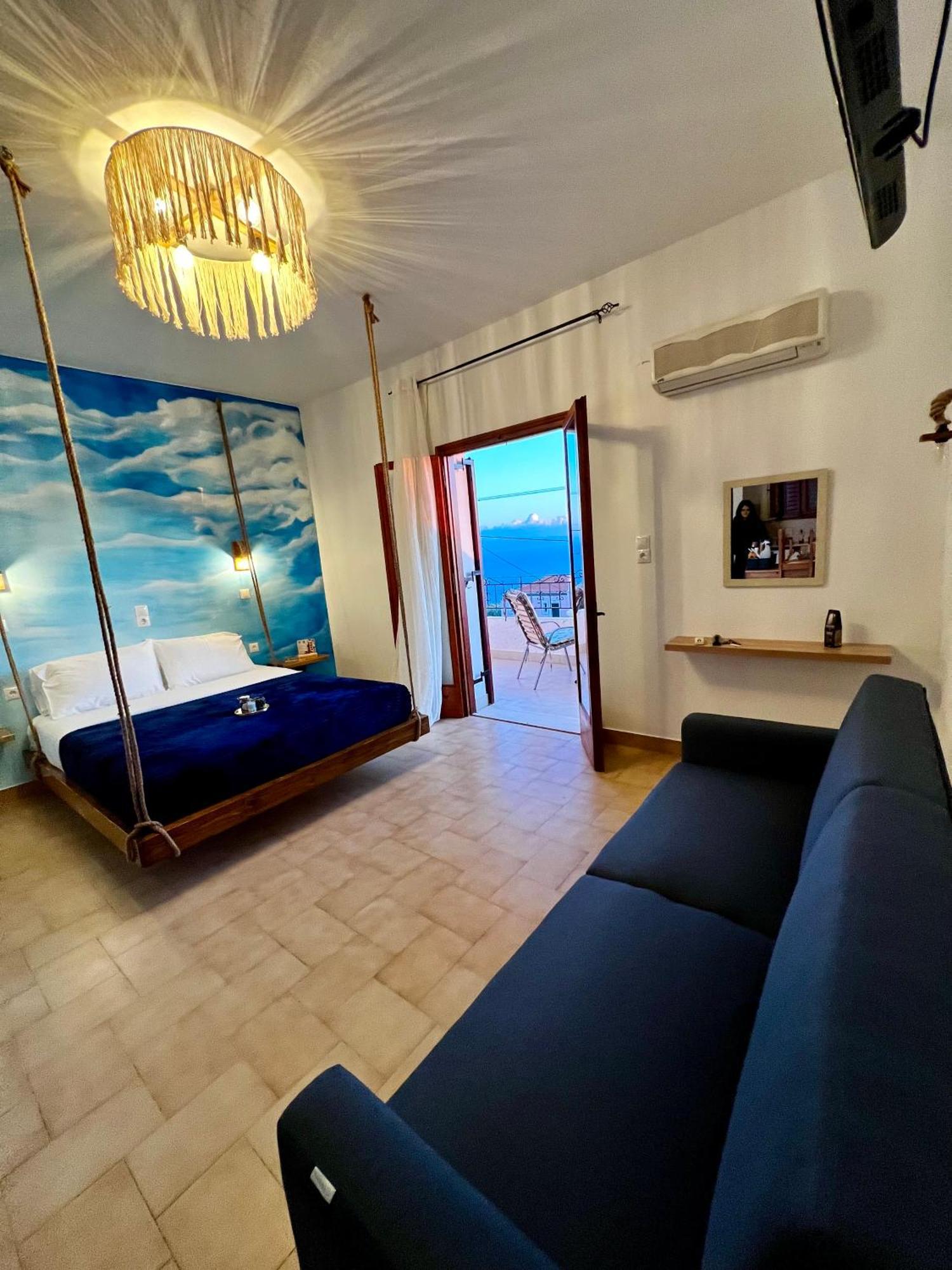 Ocean Front 77 2*