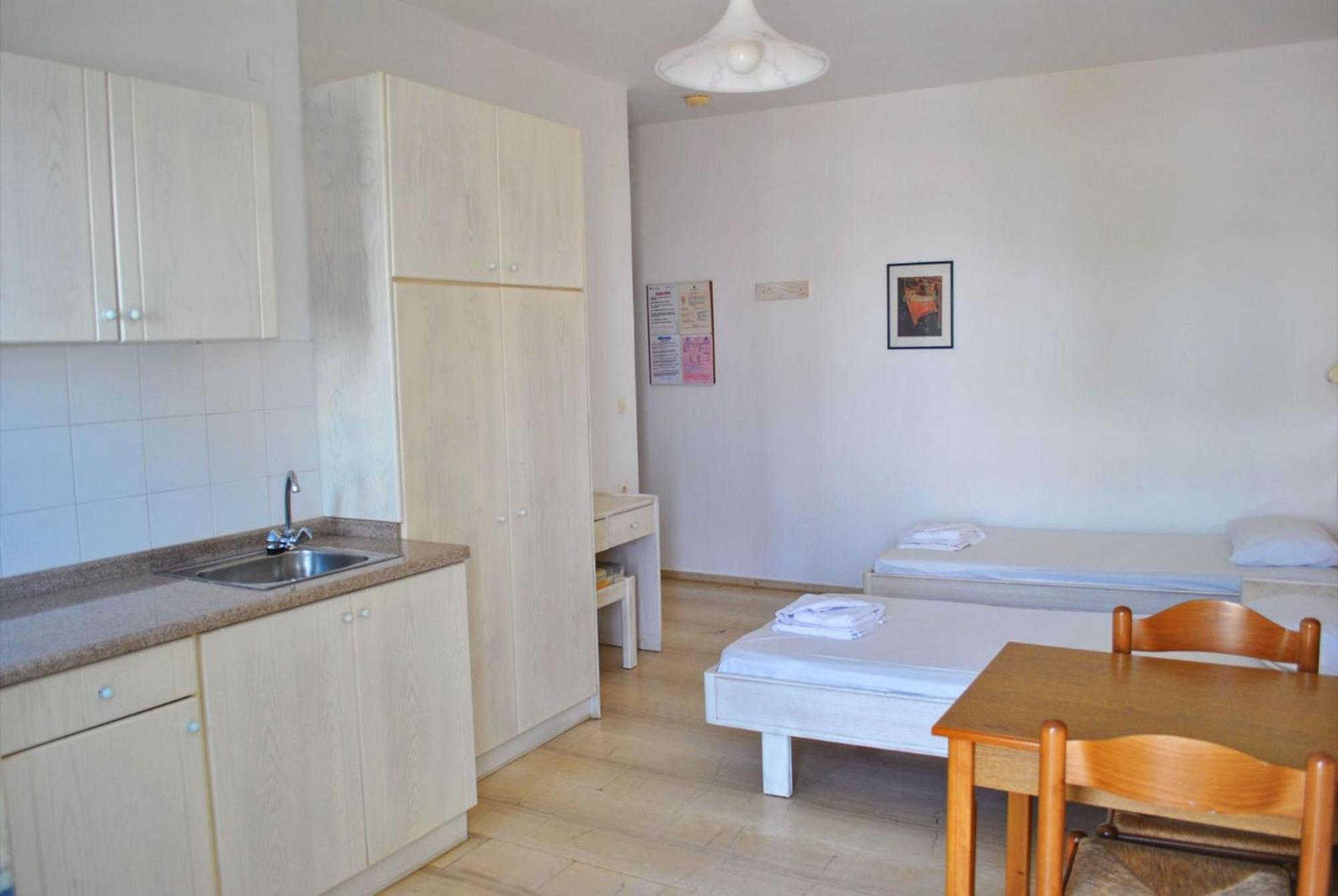 Aparthotel Melissa Apartments, & Malia (Crete)