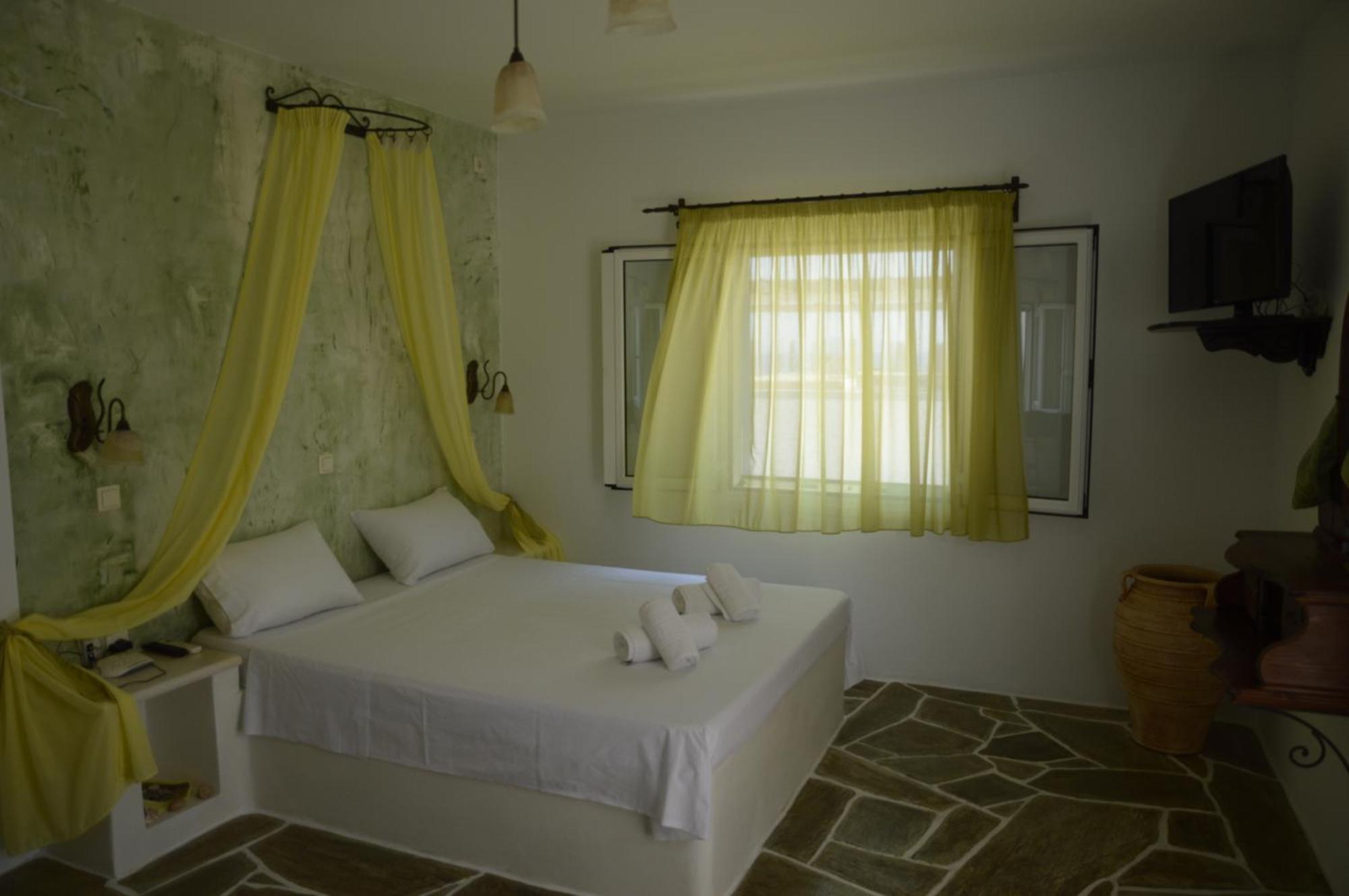 Aparthotel Anemes