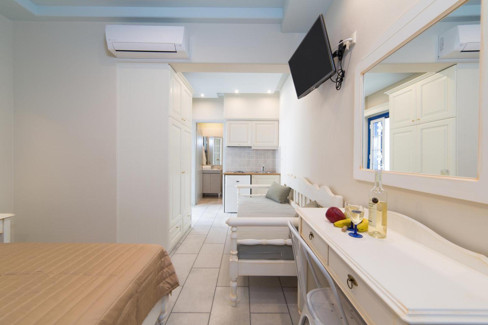 Vasilikos Aparthotel 3*