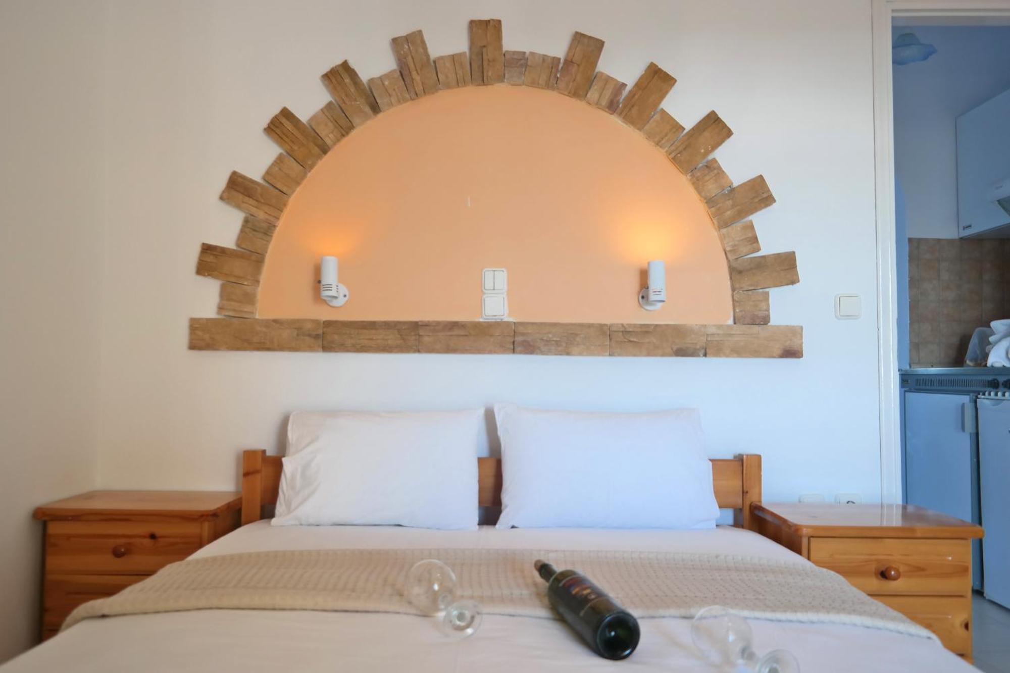 Manolis Aparthotel