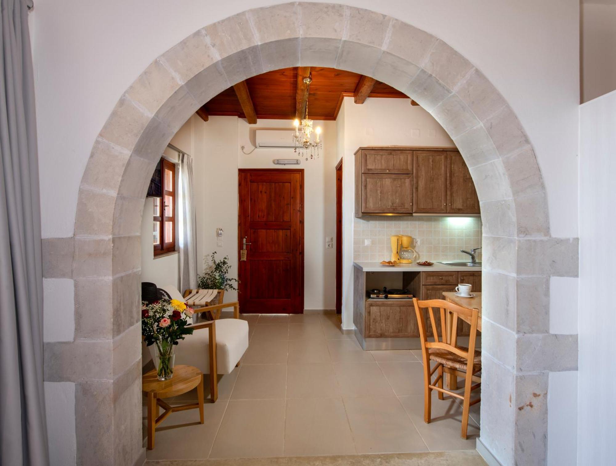Stefanos Village Hotel