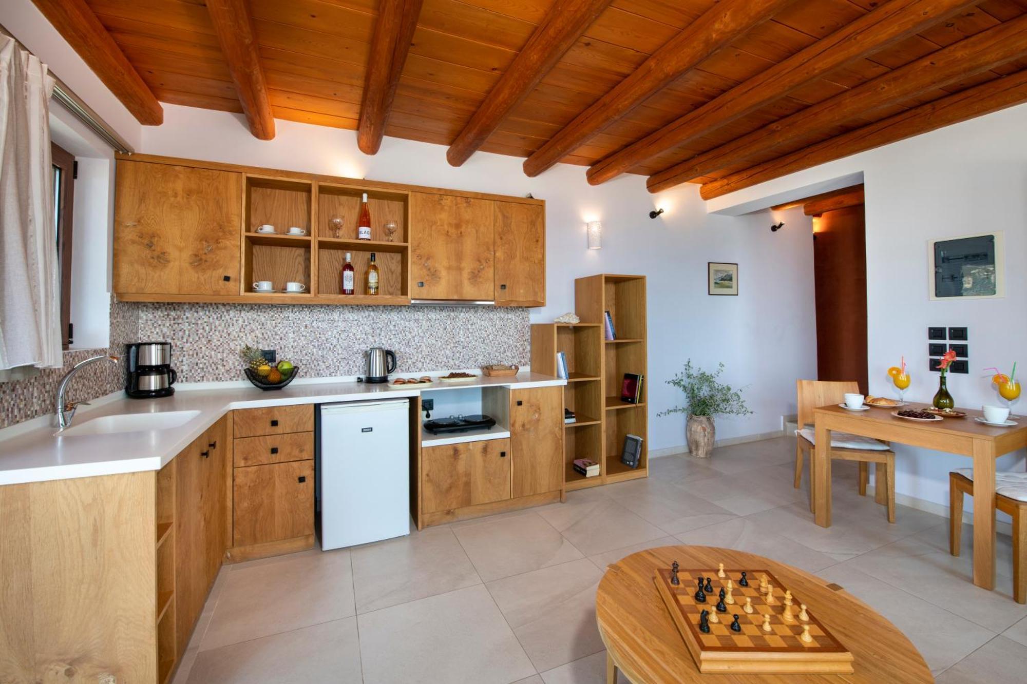 Stefanos Village Mirthios (Agios Vasileios)