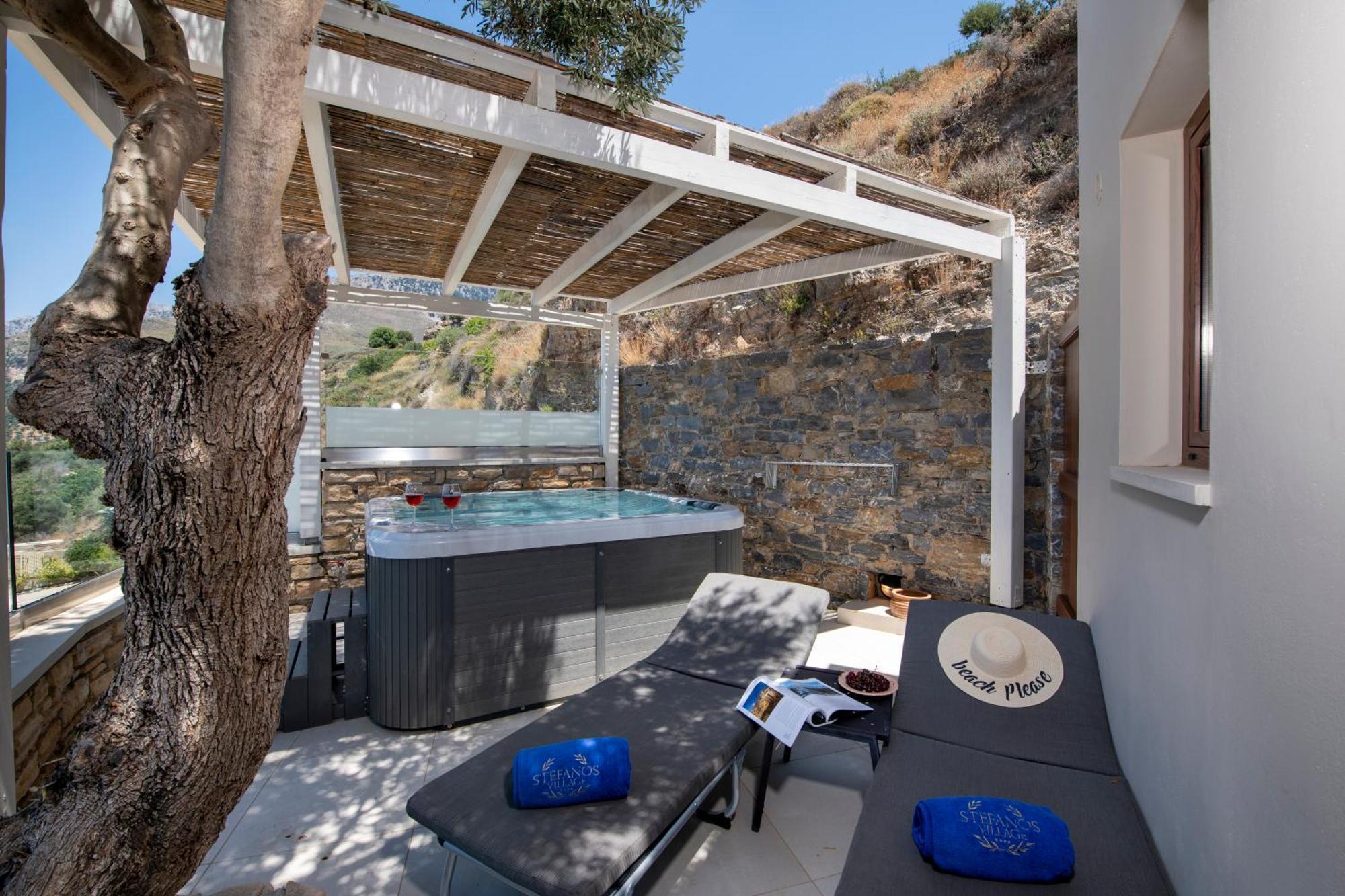 Stefanos Village Hotel