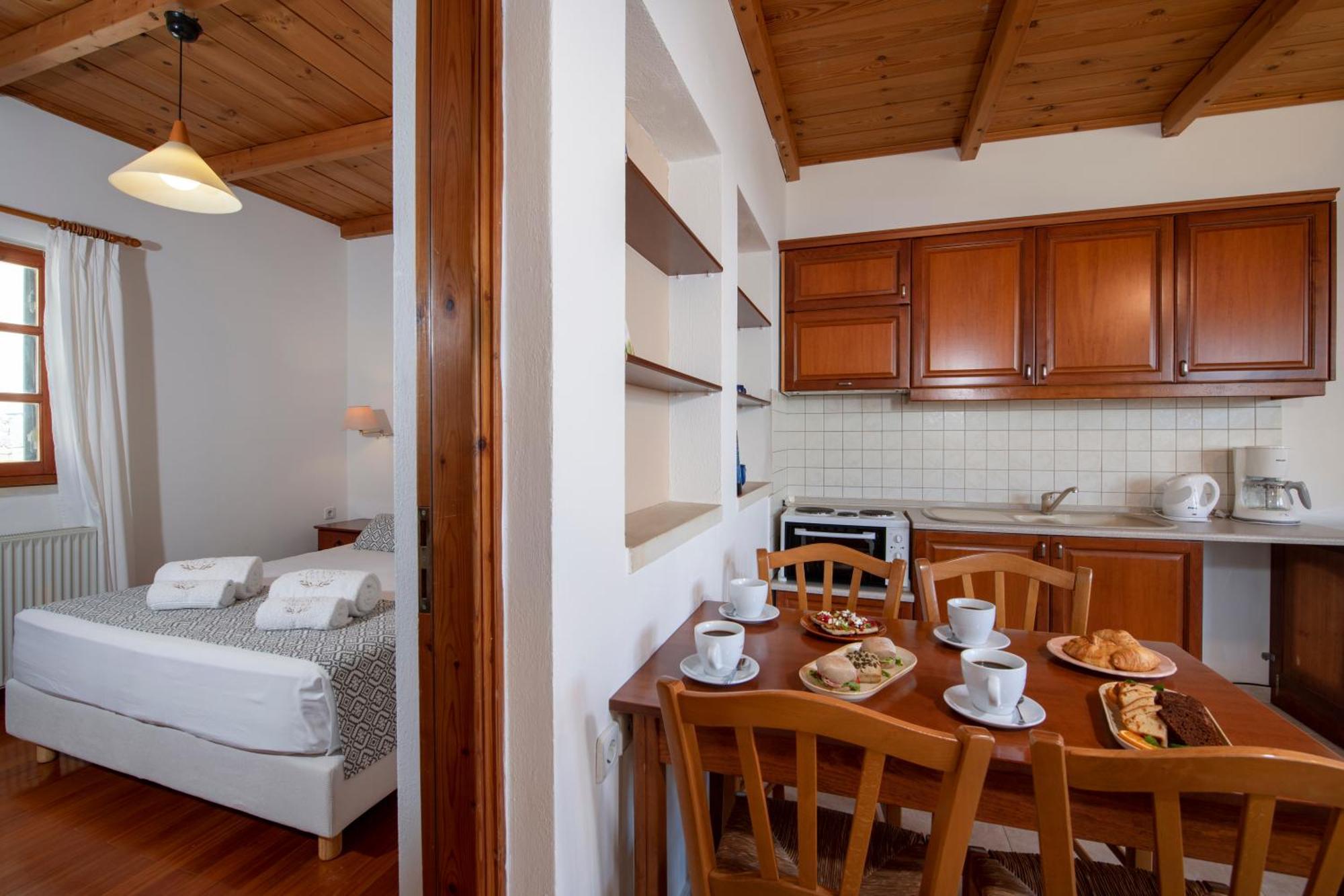 Stefanos Village Mirthios (Agios Vasileios)