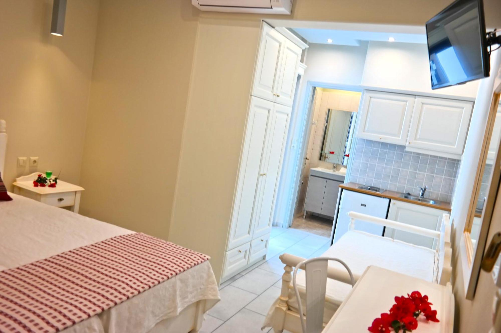 Vasilikos Aparthotel Naxos City
