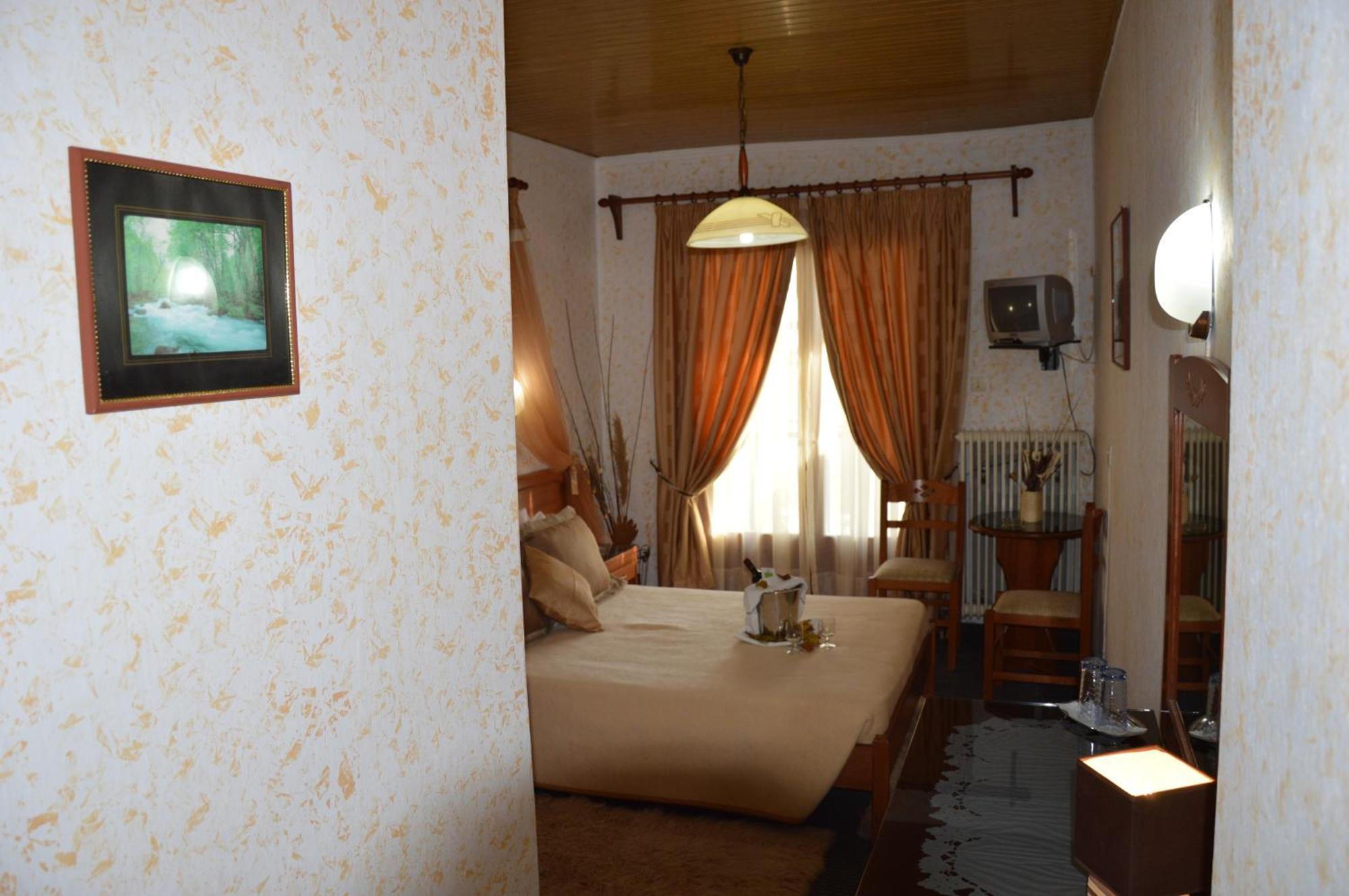 Hani Zisi Hotel