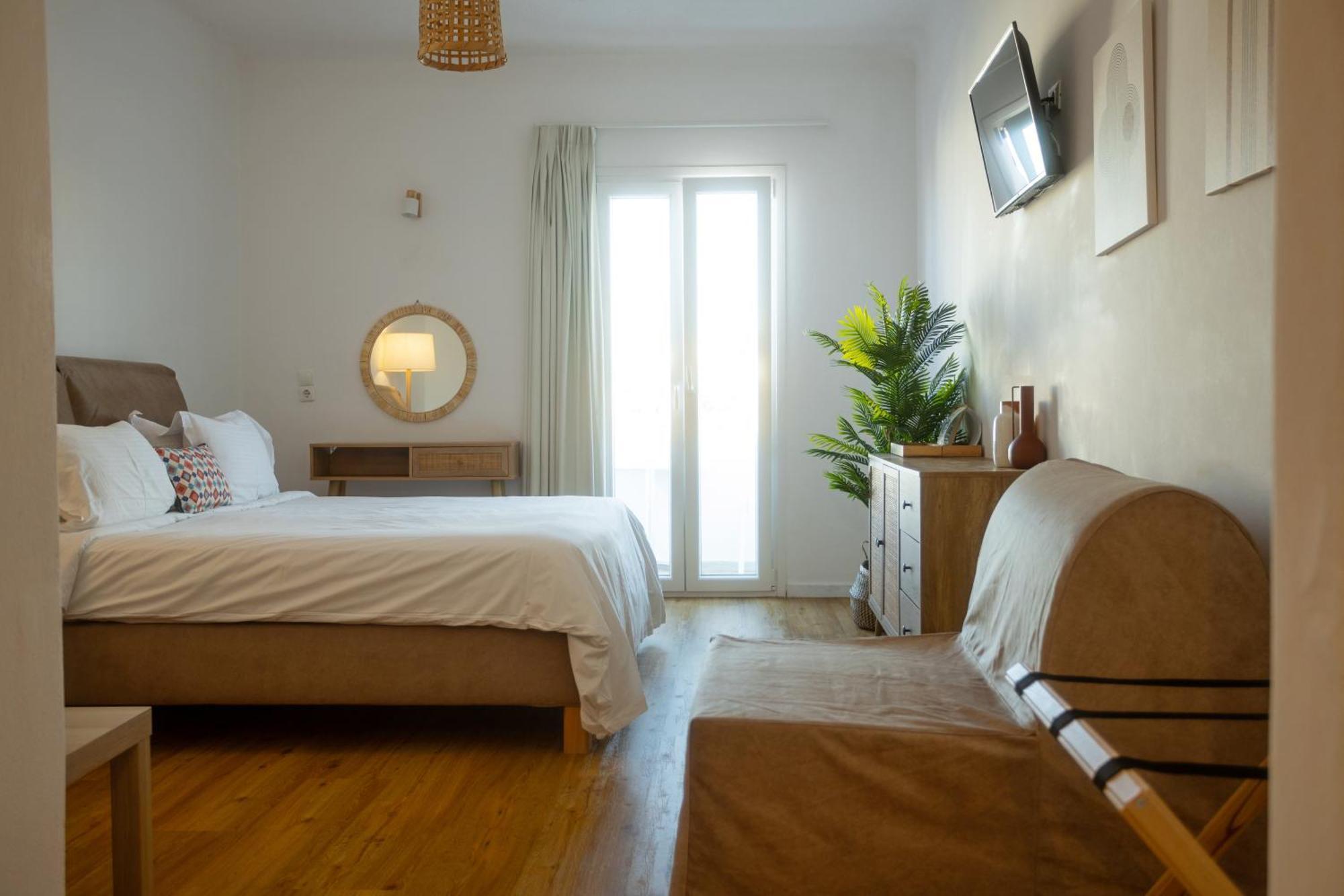 Hotel Adonis & 3*