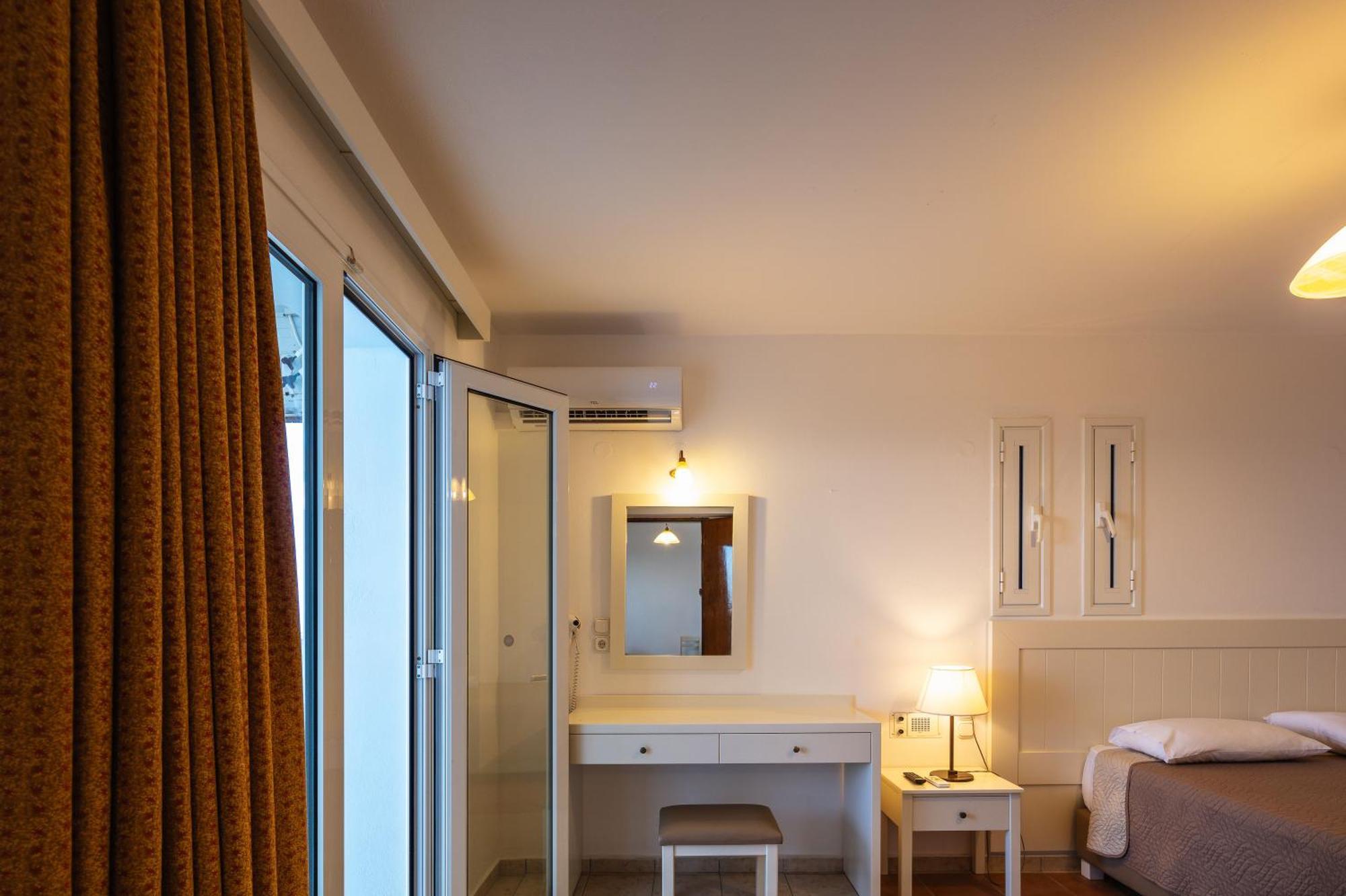 Hotel Koni Village 3*